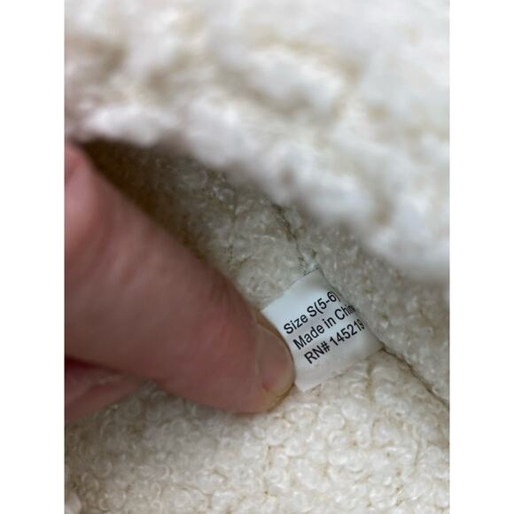 Born Women's S (5-6) Cream Fuzzy Indoor-Outdoor Rubber Sole Slippers - Picture 5 of 6